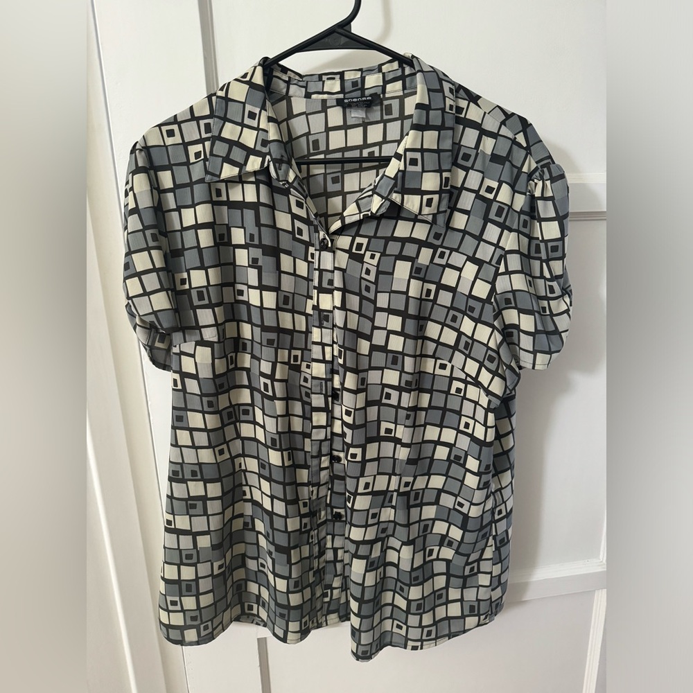 Geometric Print Short-Sleeve Shirt - Gray & Cream